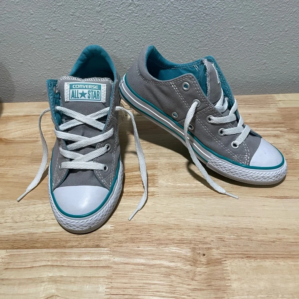 Converse “Chuck Taylor” Kids Gray and Teal Sneakers - Size 2 - EUC
